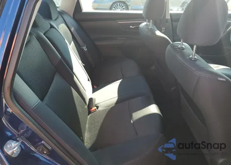 2017 Nissan Altima 2.5 z USA, uszkodzony, nr VIN 1N4AL3AP1HC273909